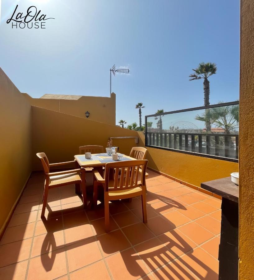 La Ola House Precioso Apartamento Con Piscina Corralejo Kültér fotó